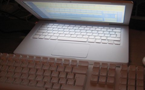 MacBook! Yeah!